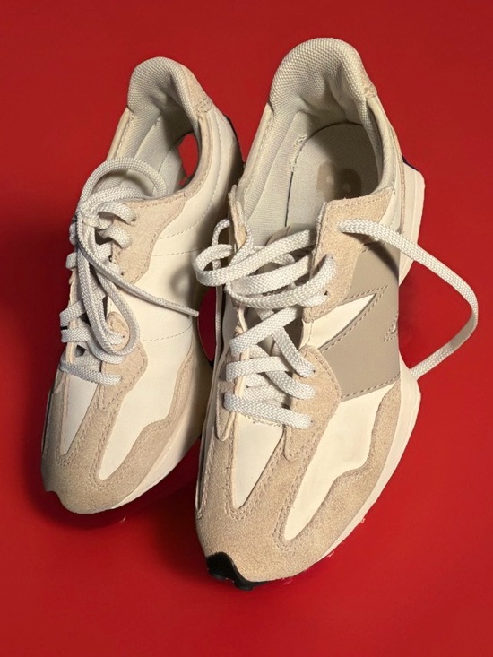 New Balance Shoes - New Balance Beige & White Women's Retro Runner Sneakers